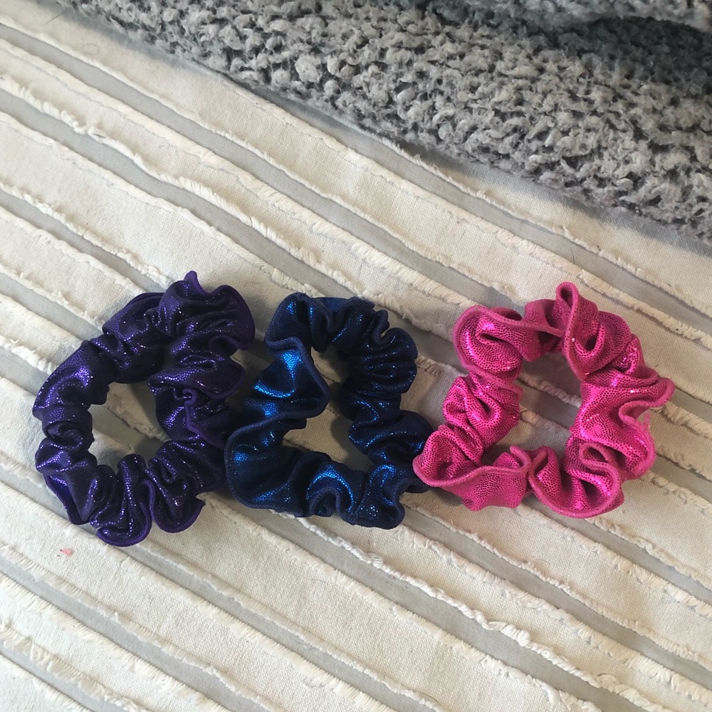 sparkly scrunchies!!